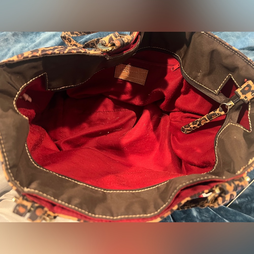 Tote - Picture 3 of 3